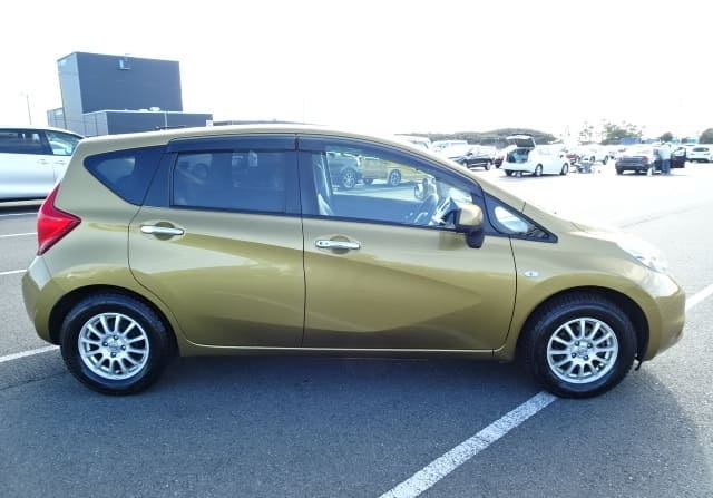 Nissan Note Medalist