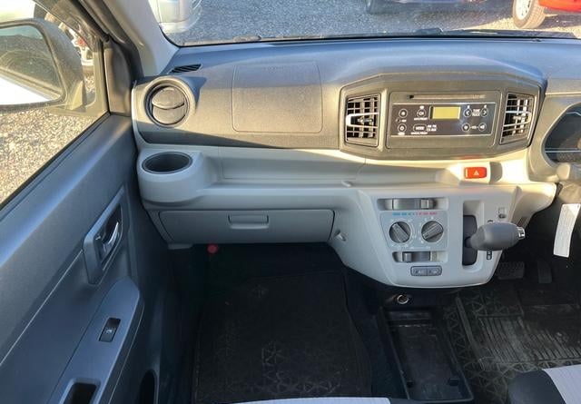 Daihatsu Mira ES X SA3
