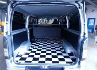 Toyota Hiace Commuter